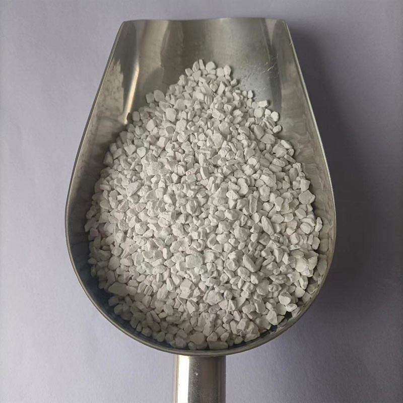 Fluorure de sodium-aluminium granulaire Na3alf6 cryolite utilisé comme fluide pour l'agent de soudure