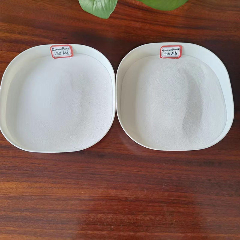 Fluorure d'aluminium de qualité industrielle 7784 - 18 - 1 AlF3 pour le flux de glaçure céramique