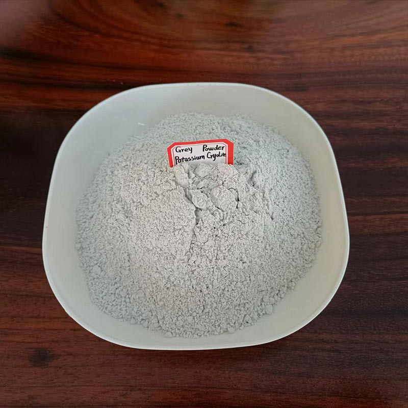 Cryolite de potassium innovant formulé avec des composants uniques pour des performances optimales de fusion d'aluminium