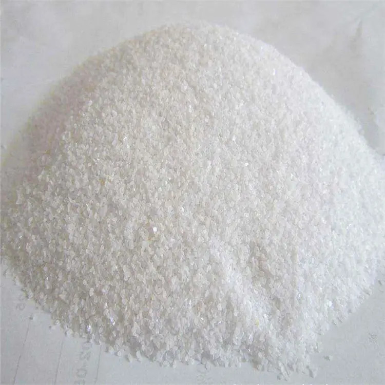 Production de fusion de fluorure d'aluminium, réduction du point de fusion et amélioration de la conductivité des électrolytes