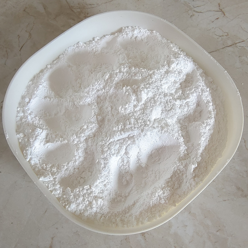 Fluorure d'aluminium cristallin incolore AlF3 avec des points de fusion et d'ébullition élevés