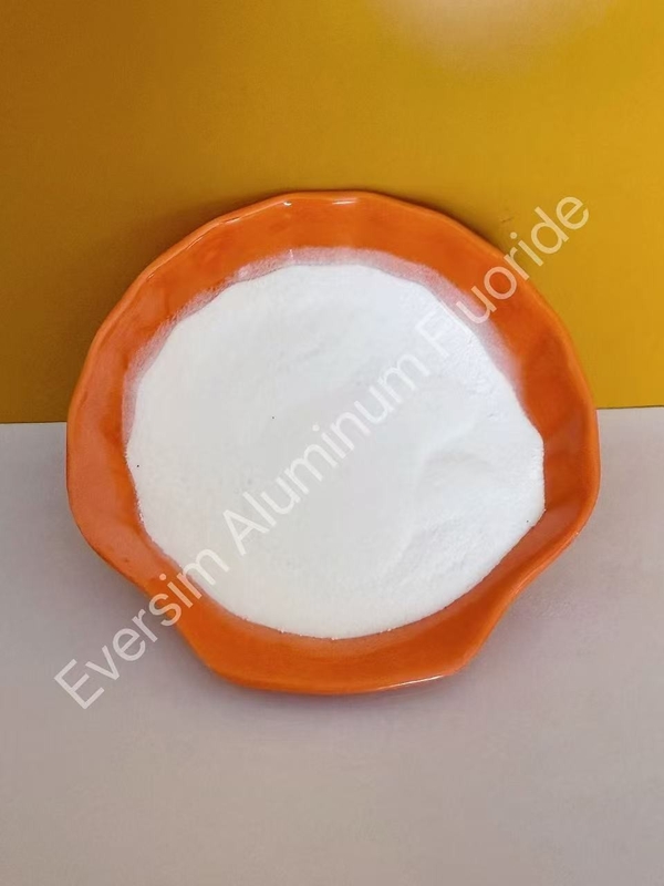 Fluorure d'aluminium à 99% AlF3 Pour produit chimique d'électrolyse de l'aluminium 232-051-1