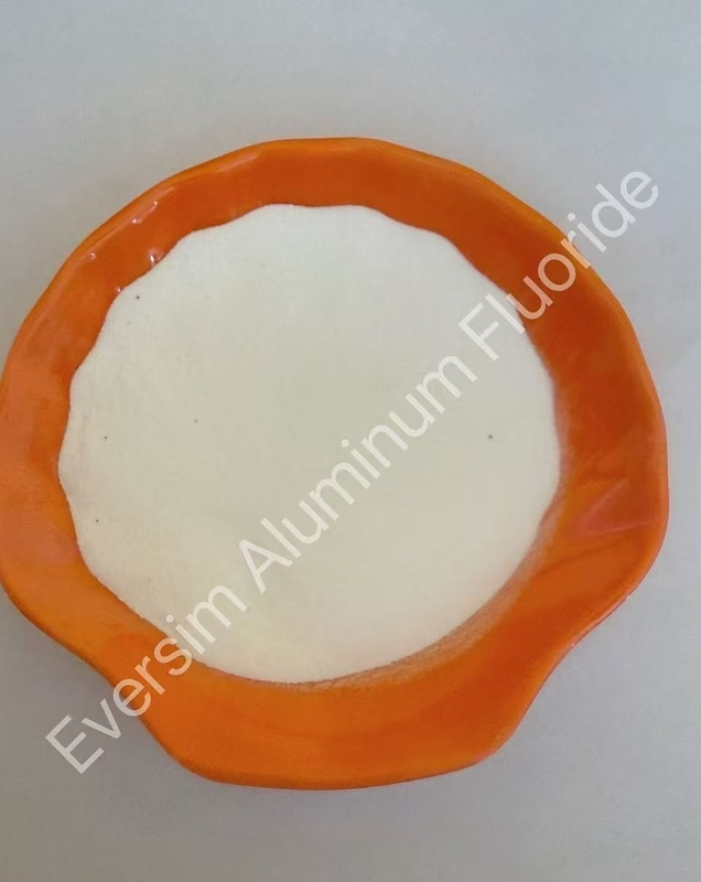 Flux de fluorure d'aluminium de haute pureté CAS n° 7784-18-1 AlF3 pour émaux
