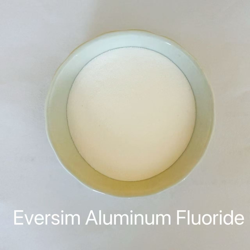 Poids moléculaire 83,98 Fluorure d'aluminium de sable blanc Alf3 pour le flux des métaux non ferreux