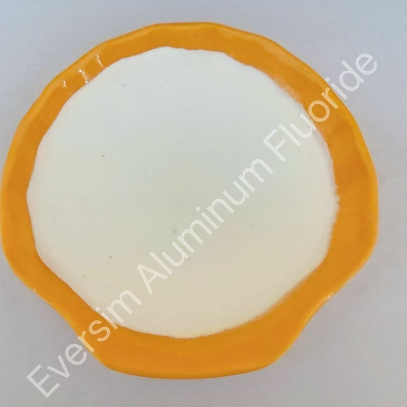Poudre blanche brute AlF3 Fluorure d'aluminium pour le flux dans le soudage