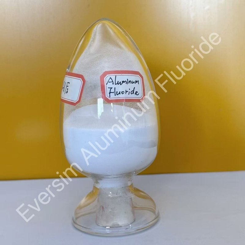 Poids moléculaire 83,98 Fluorure d'aluminium de sable blanc Alf3 pour le flux des métaux non ferreux