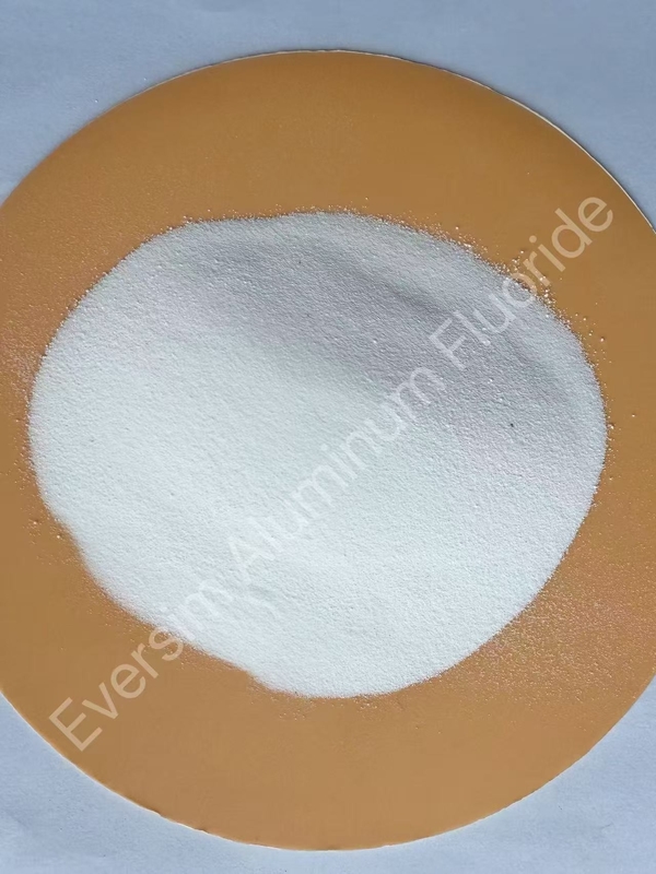 Haute pureté 98% Poids moléculaire 83,98 Alf3 Fluorure d'aluminium en tant que matériau de flux de qualité industrielle