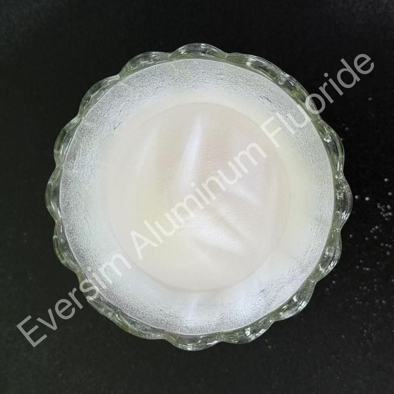 CAS7784-18-1 de haute pureté poudre blanche AlF3 cristaux de fluorure d'aluminium pour la production d'abrasifs