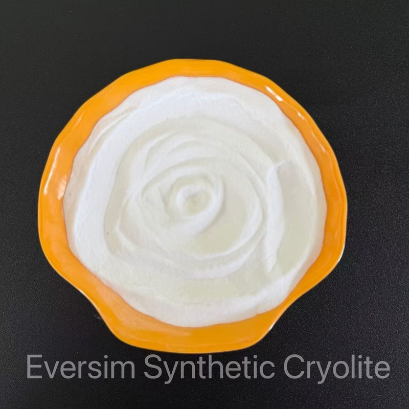 Produit chimique de qualité supérieure CAS13775-53-6 Cryolite synthétique sableux blancs pour l'industrie de l'aluminium électrolytique