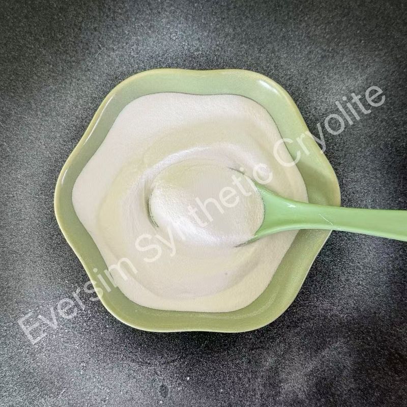 Produit chimique de haute pureté CAS15096-52-3 200 Mesh Na3AlF6 Cryolithe de sodium 99,9% pour l'industrie abrasive