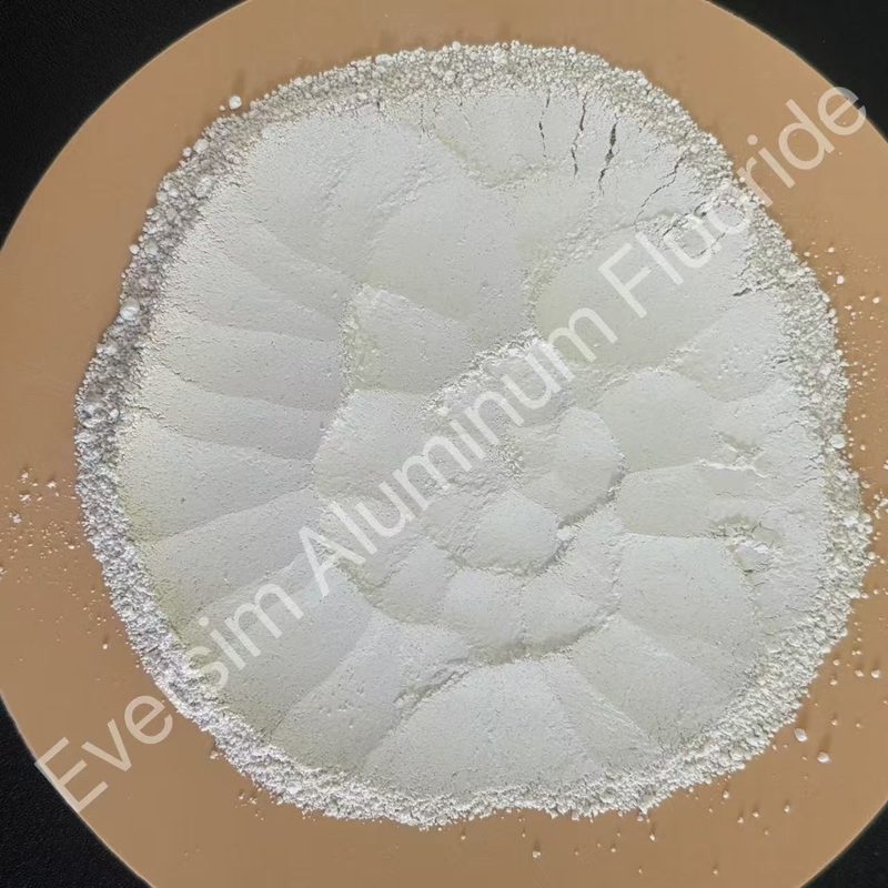 Produits chimiques CAS7784-18-1 AlF3 Fluorure d'aluminium Poids moléculaire 83,98 Pour l'industrie céramique