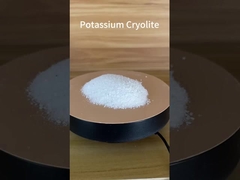 Cryolite de potassium en particules