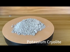Cryolite de potassium à couleur claire